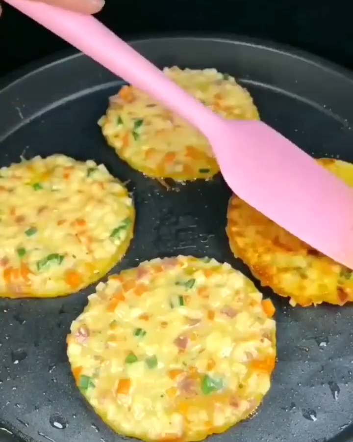 Galettes de légumes préparées à la poêle